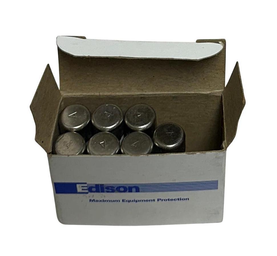 7 EATON EDISON FUSEGEAR MCL2 MIDGET FAST-ACTING FUSES 600V / 2A OEM NSMP