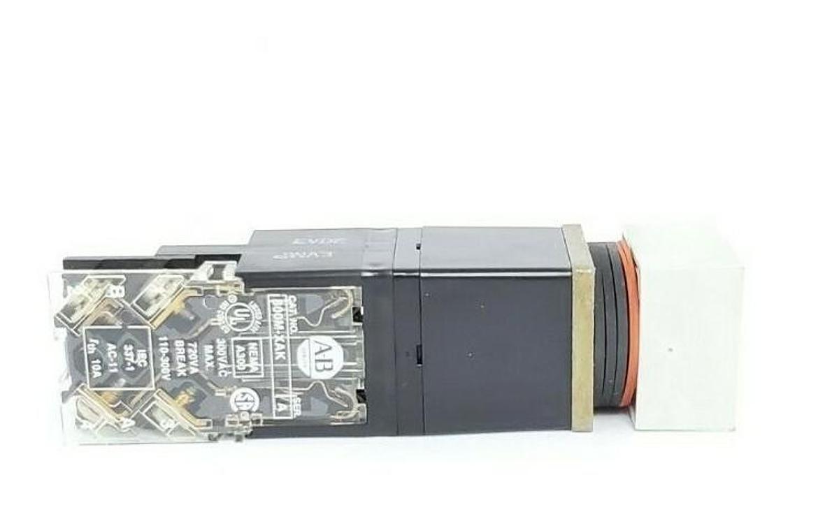 Used ALLEN BRADLEY 800MS-J42B SER. A SELECTOR SWITCH W/ 800M-XAK SER. A CONTACT BLOCK