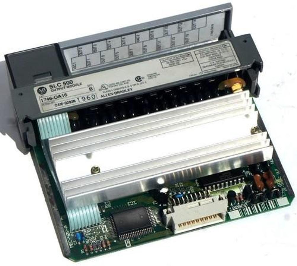 Used ALLEN BRADLEY 1746-OA16 /B SLC 500 16-PT OUTPUT MODULE 85-265VAC 1746OA16 USPI