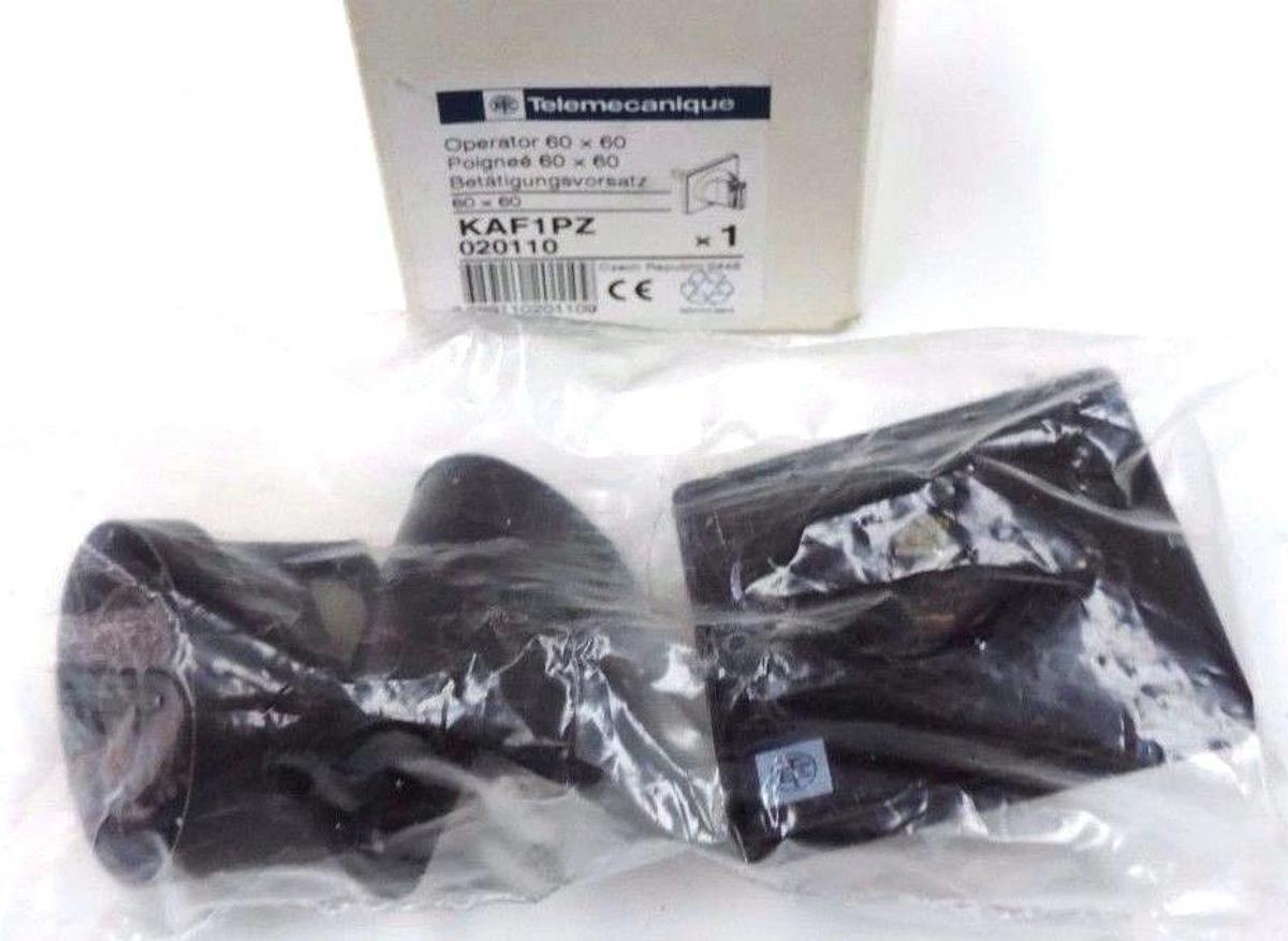 Used NIB TELEMECANIQUE KAF1PZ OPERATOR 60X60 HANDLE KAF-1PZ