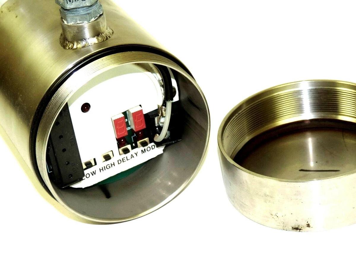 Used LUMENITE LSP-2011 SANITARY LIQUID LEVEL CONTROL 12-1/2" SHAFT LSP2011
