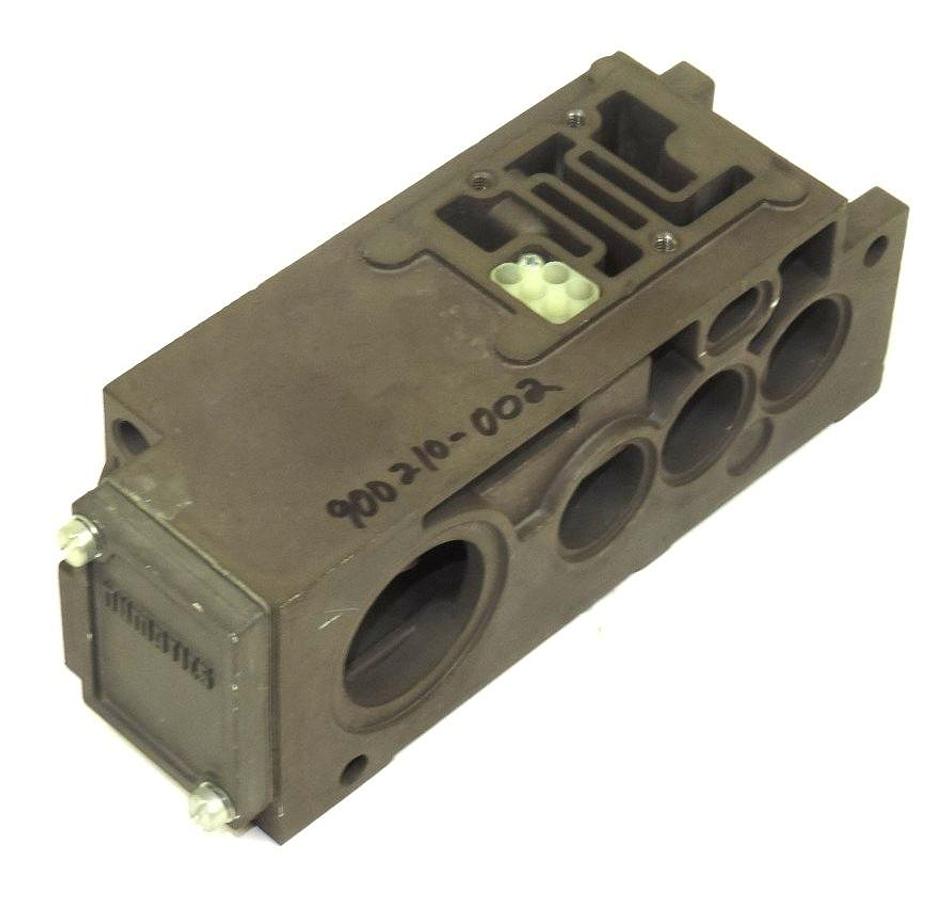 Used LOT OF 2 NUMATICS 229-632 VALVE BASE MANIFOLD BLOCKS 229632