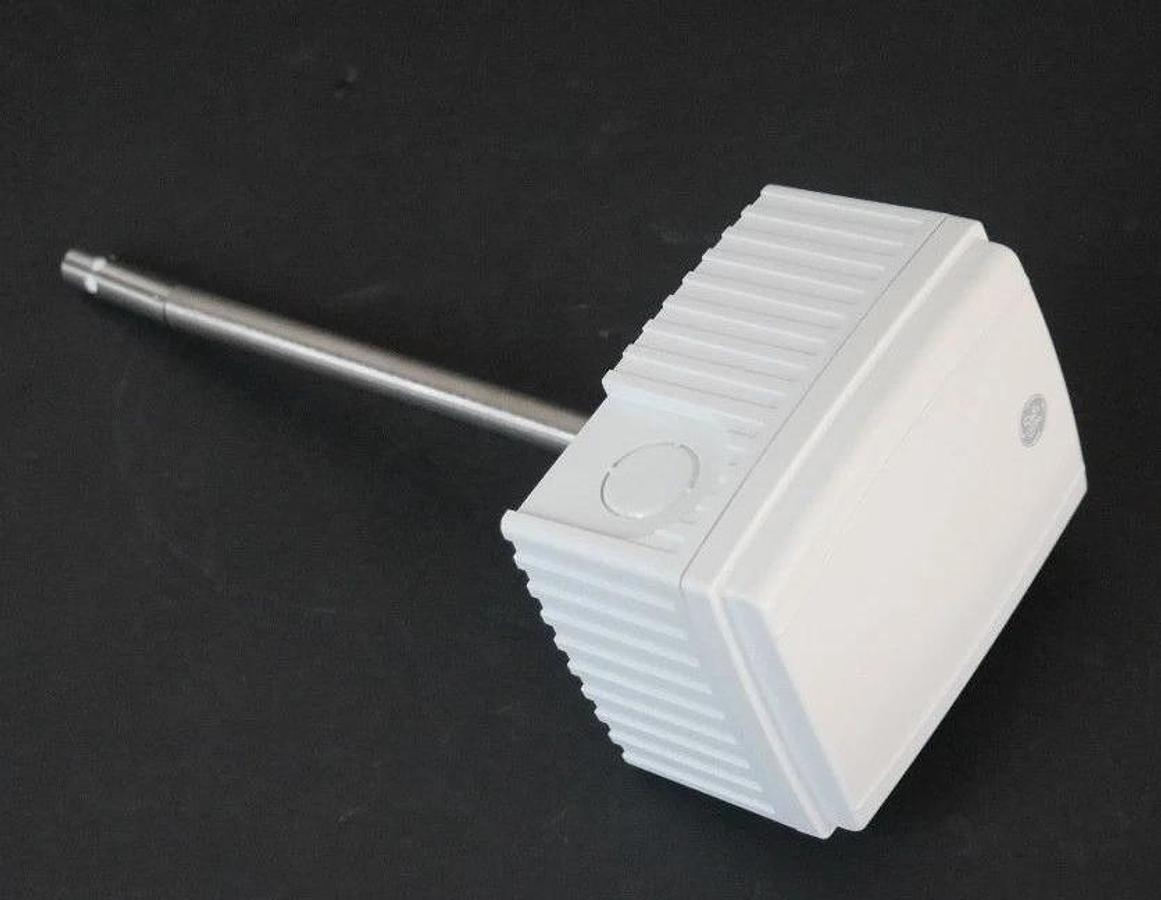 Used NIB GENERAL ELECTRIC GEH2-D DUCT MOUNTING HUMIDITY TRANSMITTER 2% RH GEH2D