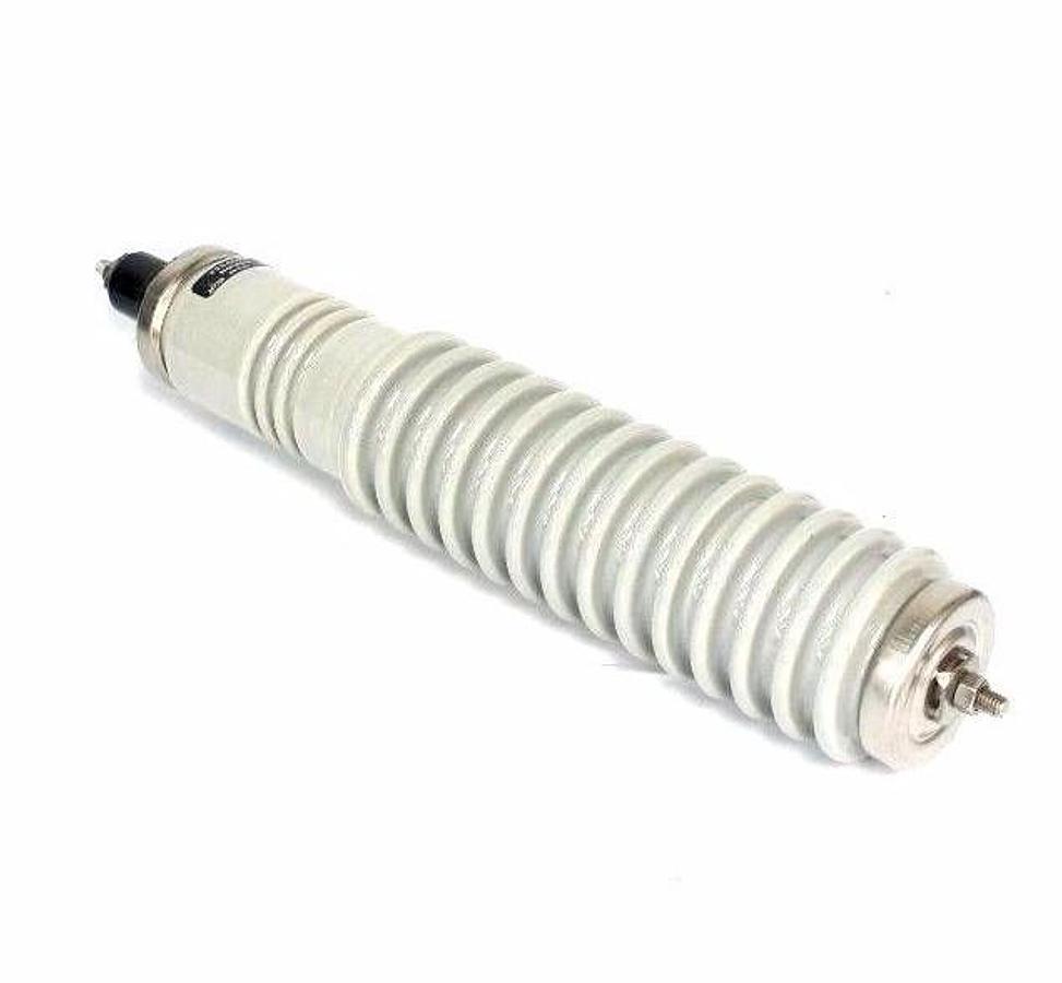 Used NEW JOSLYN 8305062 18KV ZQ MOV ARESSTER 15.3KV MCOV DISTRIB 8134C0018J001