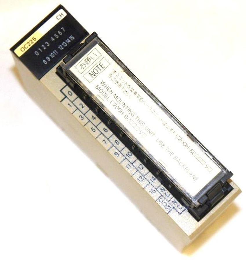 Used OMRON C200H-OC225 OUTPUT MODULE 250 VAC/24VDC, 2A/P, 8A/U, C200HOC225