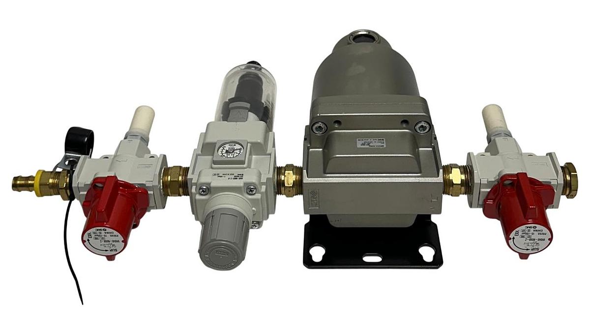 Used SMC AMG550C-N06BC / AW40-N06DE-Z-B / VHS40-N06B-Z PNEUMATIC ASSEMBLY OEM NSNP