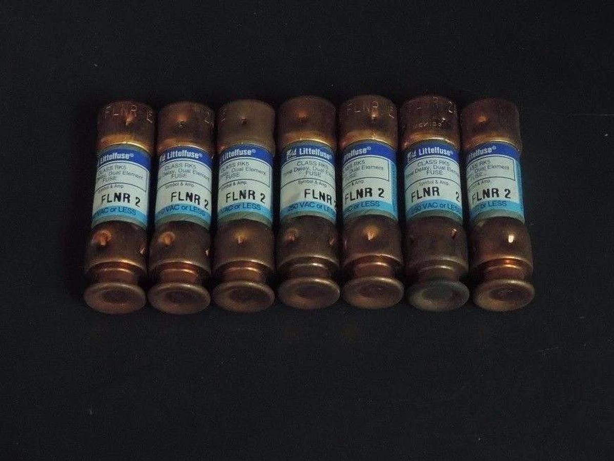 Used LOT OF 7 LITTELSE FLNR2 CLASS RK5 FUSES 250 VAC OR LESS