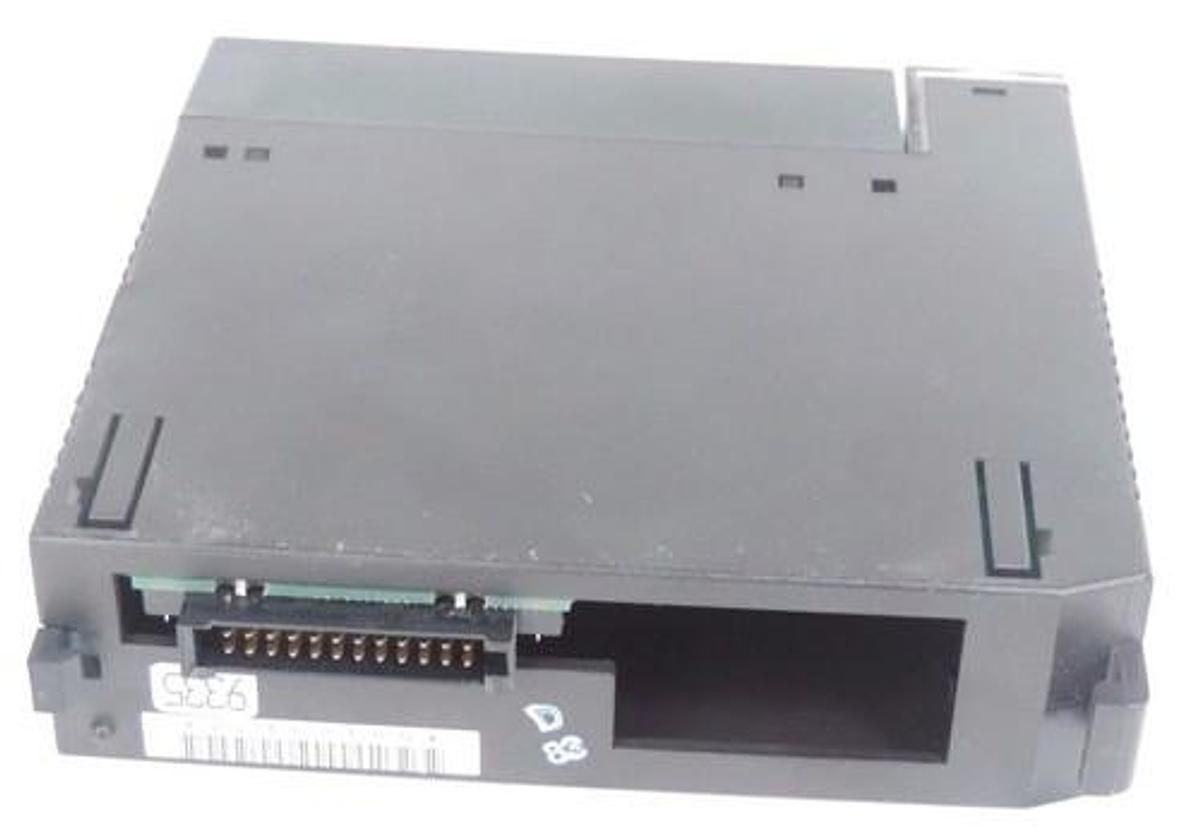 Used GE FANUC IC693ACC300C INPUT SIMULATOR MODULE