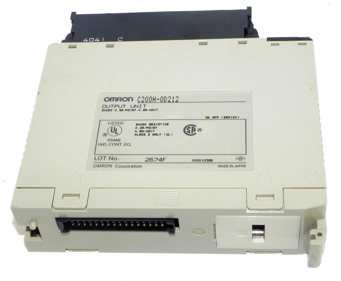 Used OMRON C200H-OD212 OUTPUT MODULE 24VDC 0.3A/POINT, 4.8A/UNIT, C200H-0D212