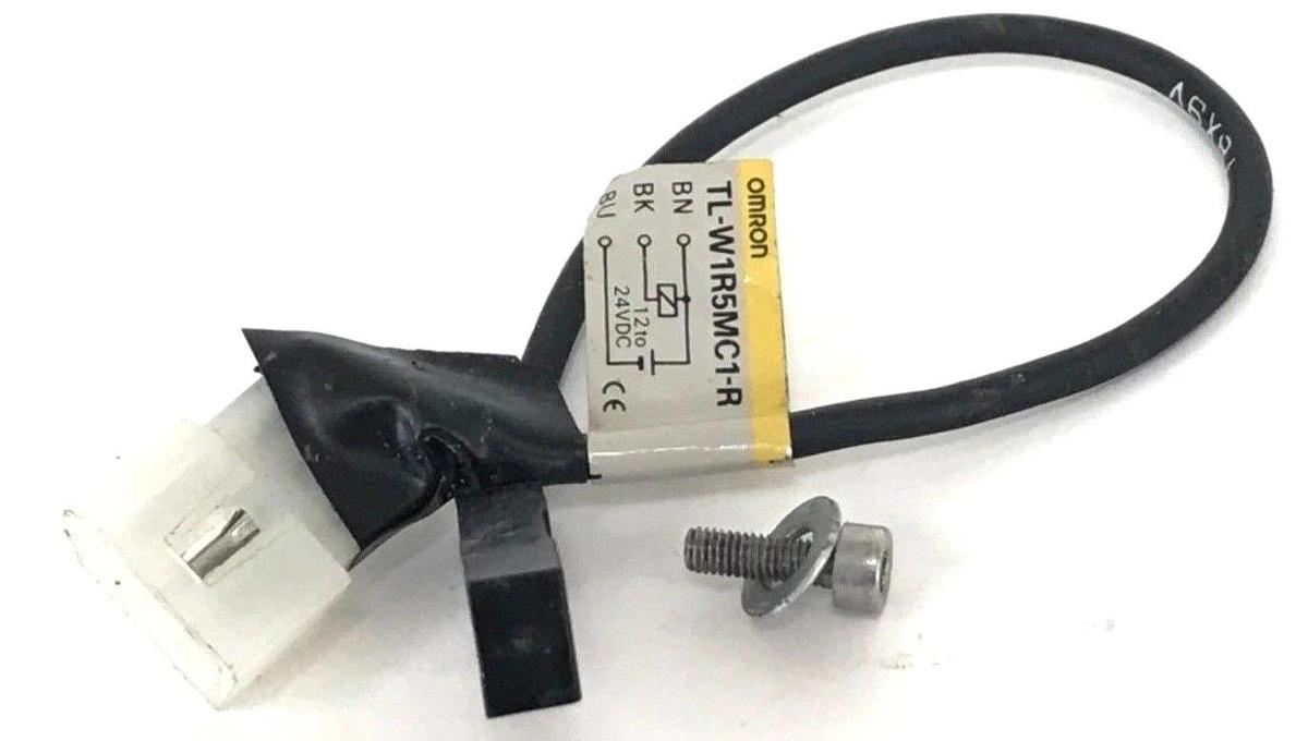 Used OMRON TL-W1R5MC1-R PROXIMITY SENSOR TLW1R5MC1R, 12 TO 24VDC