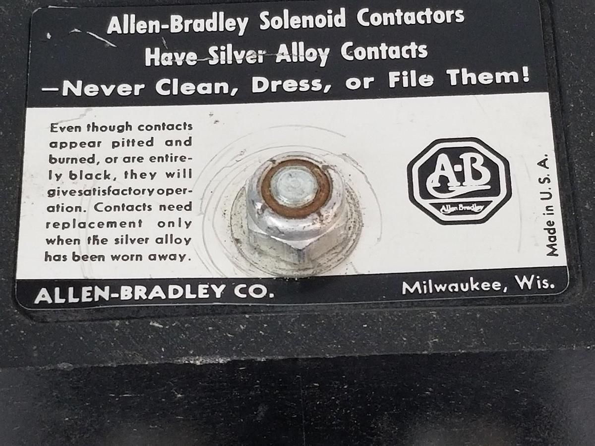 Used ALLEN BRADLEY SOLENOID CONTACTOR 2A02 110V, 60CY