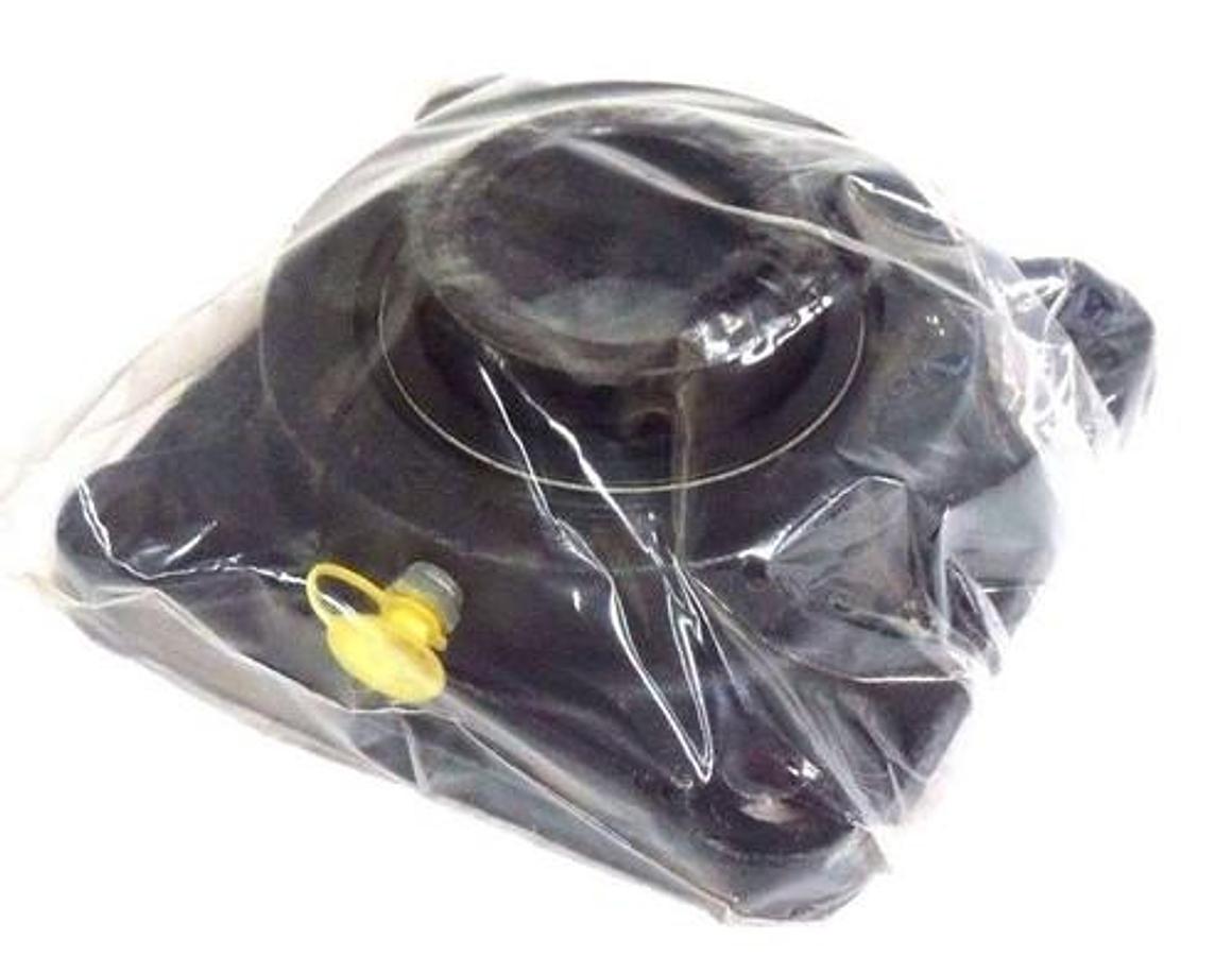 NIB SEALMASTER SF-30 FLANGE BEARING 1-7/8" BORE SF30