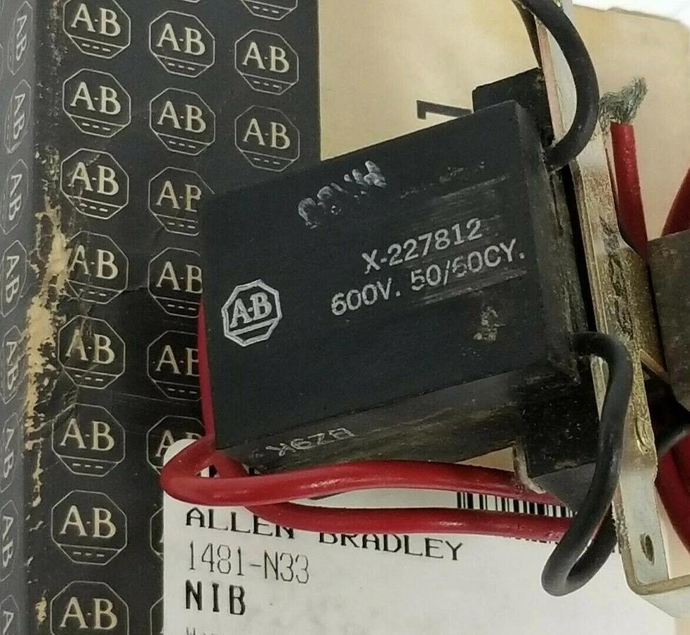 Used NIB ALLEN BRADLEY 1481-N33 COVER MOUNTED PILOT LIGHT KIT 600V-60CY