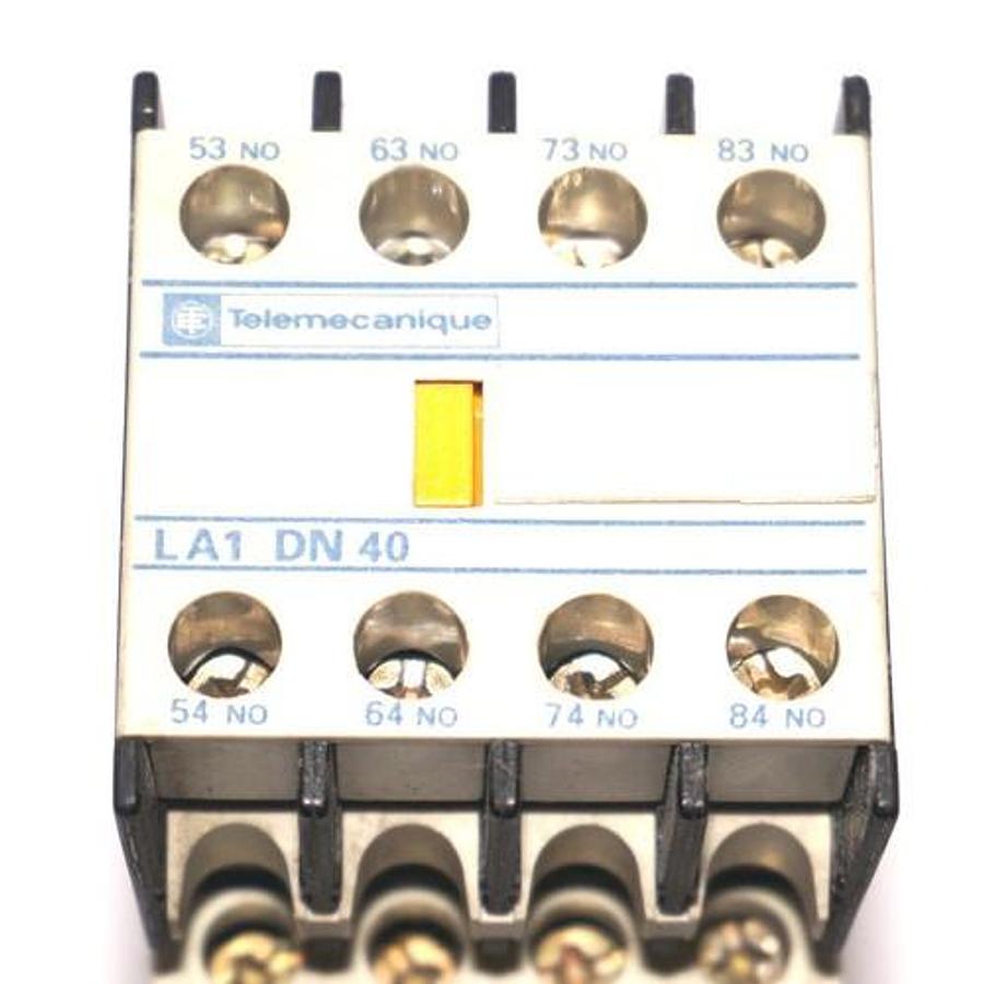 Used TELEMECANIQUE LP1D0910BD CONTACTOR LP1-D0910-BD 24V W/ LA1-DN-40