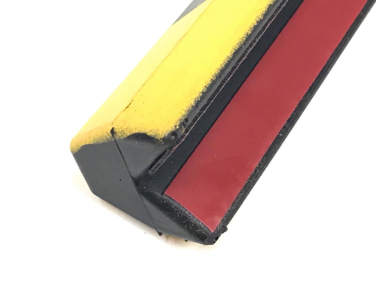 Used NEW CORNER GUARD FEG-D, OAH36in FLEX POLY, ADH. BACK, 7/16" X 36"