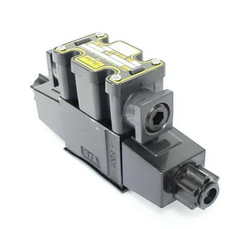 NIB PARKER D1VW20DNQCF72XB034 SOLENOID VALVE 5000PSI, 0.56 AMPS