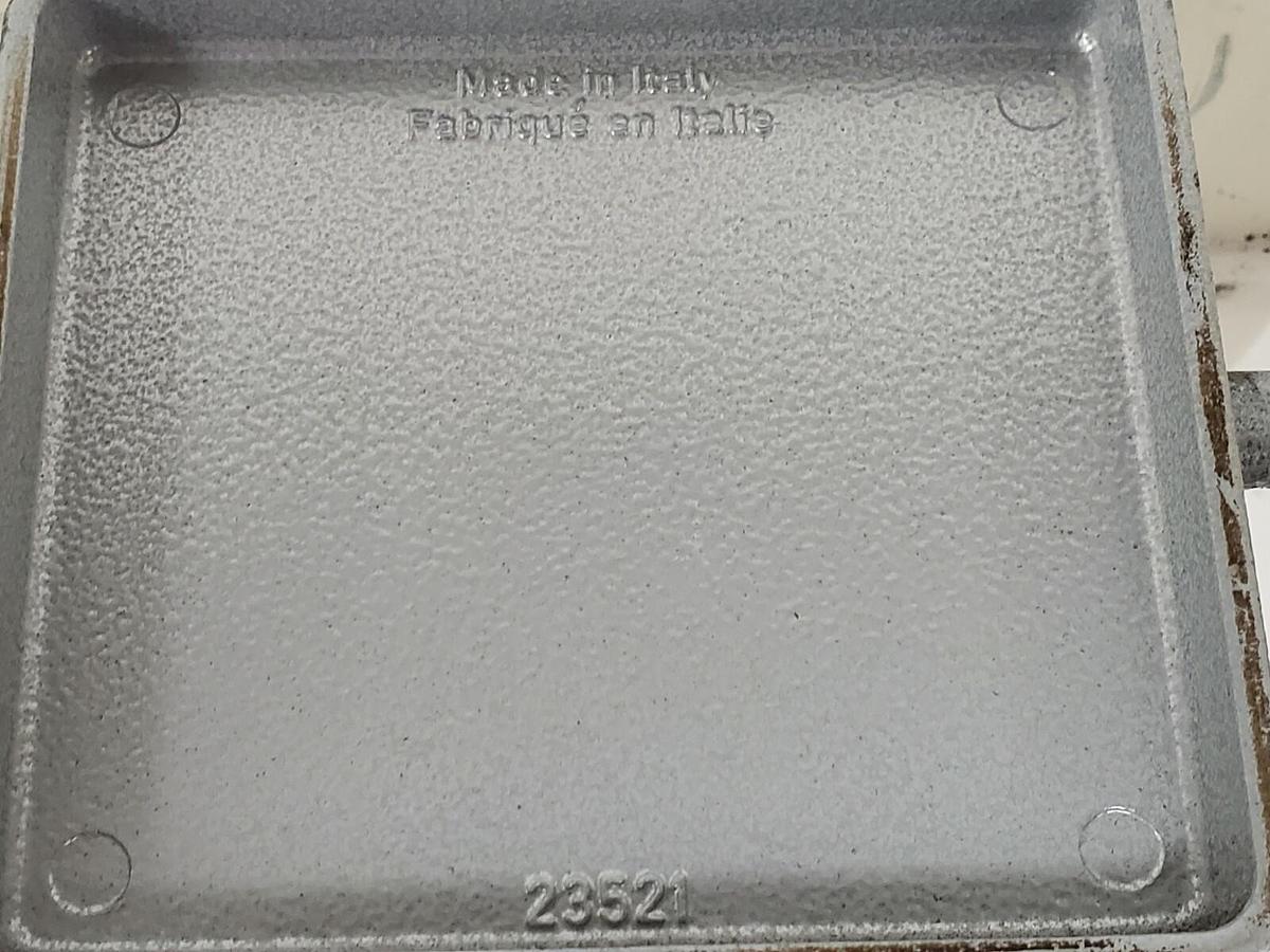 Used MENCOM CORP NEMA TYPE 4 PROGRAMMING PORT W/ 6''x6''x4'' IN. ENCLOSURE