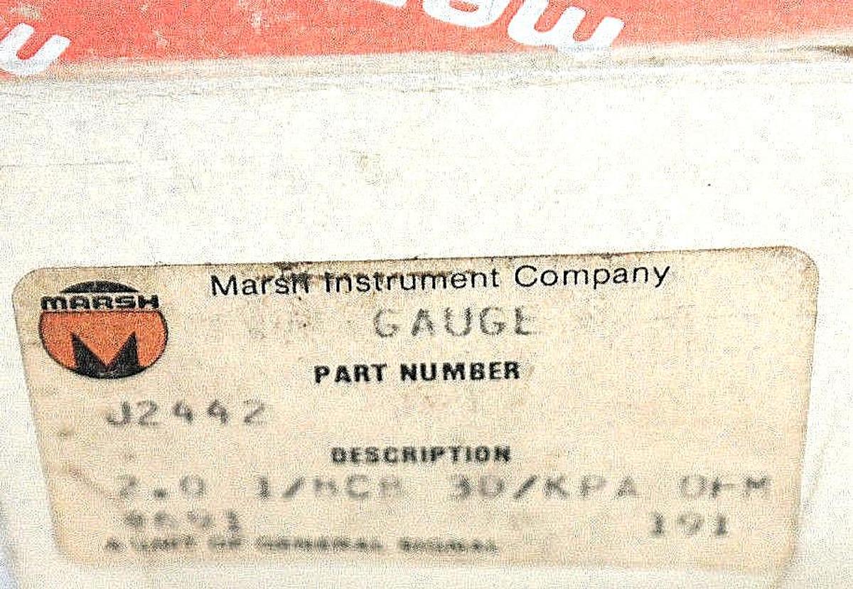 NEW MARSH J2442 PRESSURE GAUGE 2IN, 0-30PSI, 0-210KPA, 1/8NPT