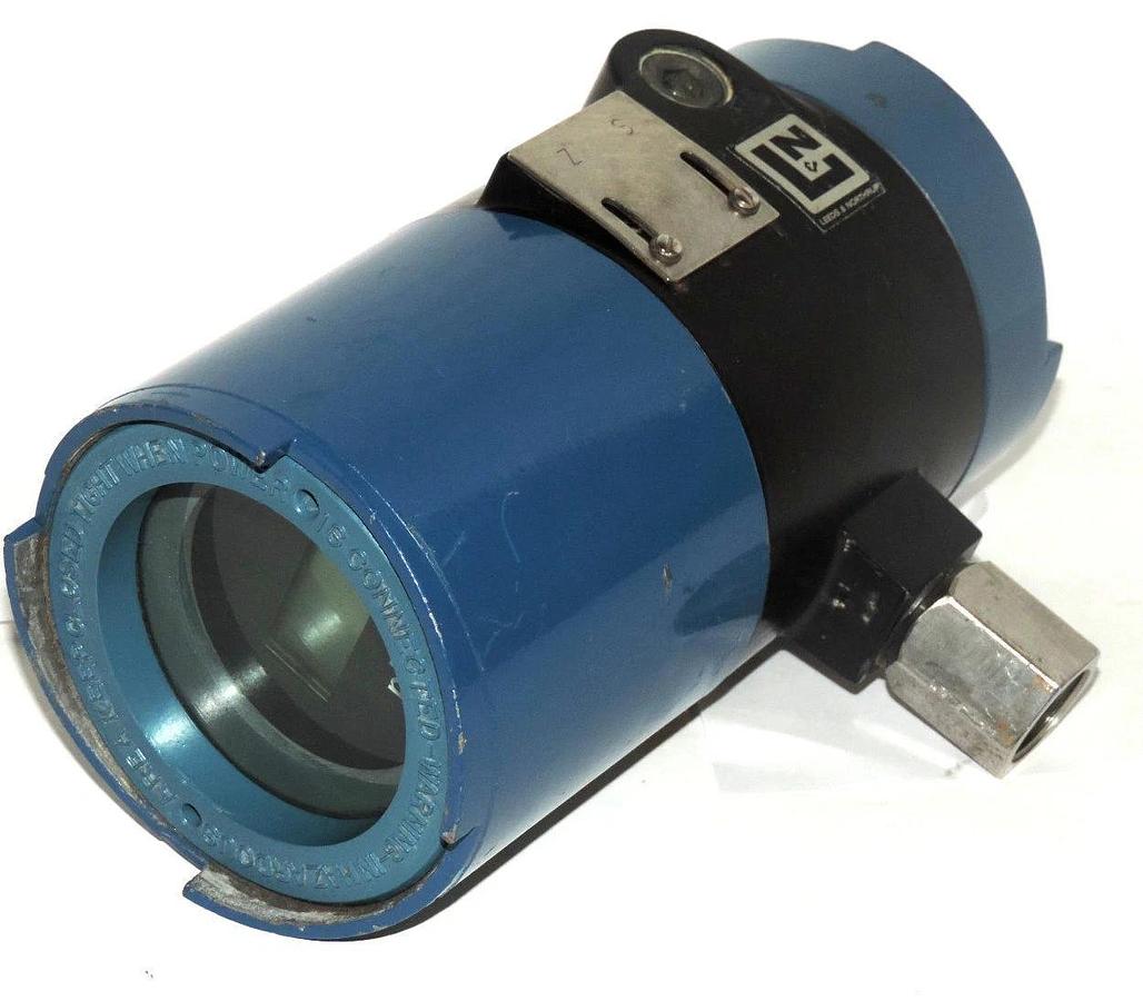 Used LEED & NORTHRUP 7079-11-01-247-024-000 PRESSURE TRANSMITTER 70791101247024000