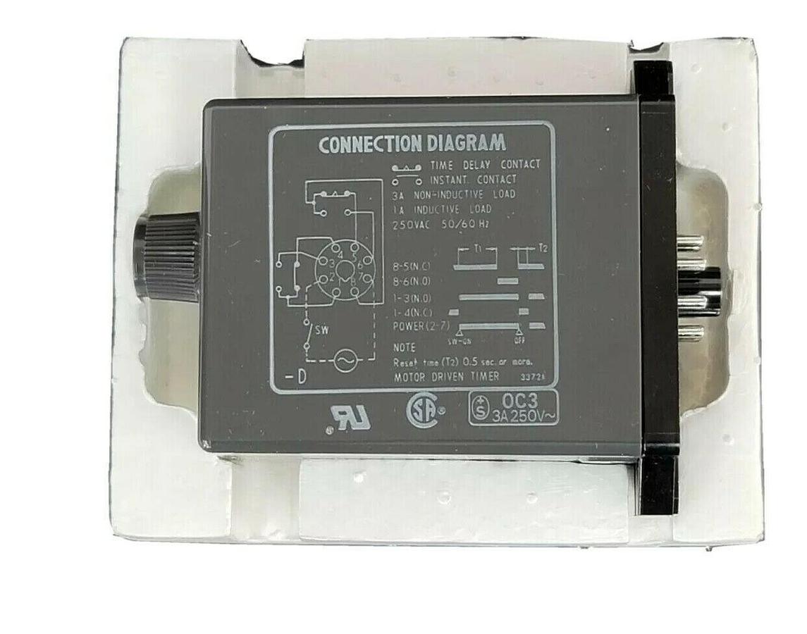 NIB OMRON STP-MND-AN-UA MOTOR DRIVEN TIMER RANGE: 0 - 5SEC. 120V 60HZ