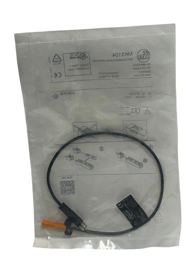 Used 2 IFM MKT2028BARKG/G/0,3M/ZH/AS / MK5104 CYLINDER SENSORS 10-30VDC 100mA NSFS