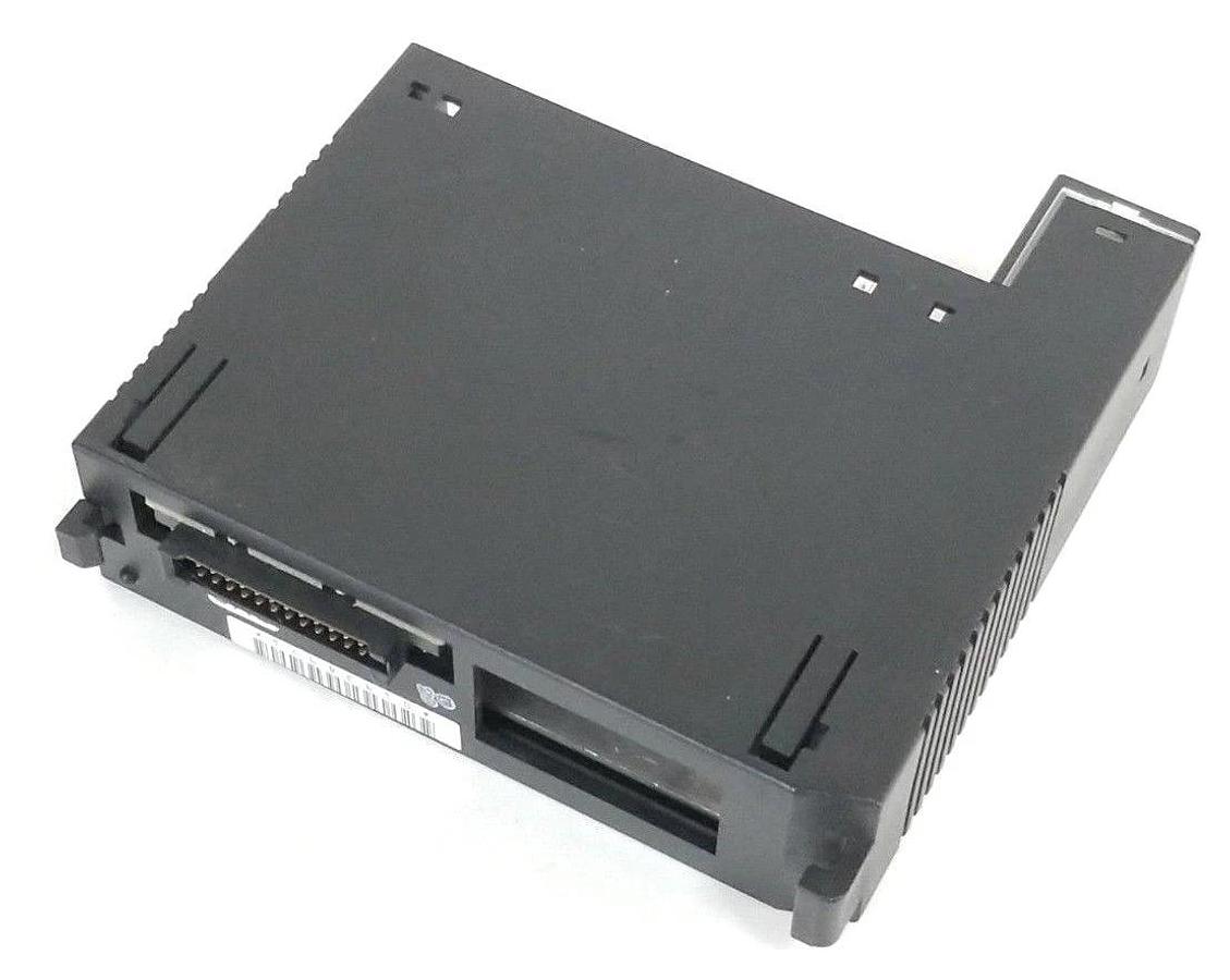 Used GE FANUC IC693MDL330A OUTPUT MODULE MISSING TERMINAL STRIP IC693MDL330