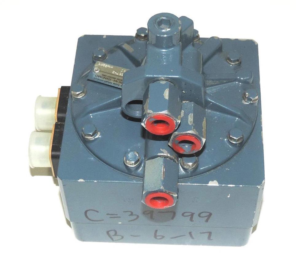 Used WABCO FLUID POWER DIVISION P69357-2 AMERICAN STANDARD P693572 L3186 115 PSI