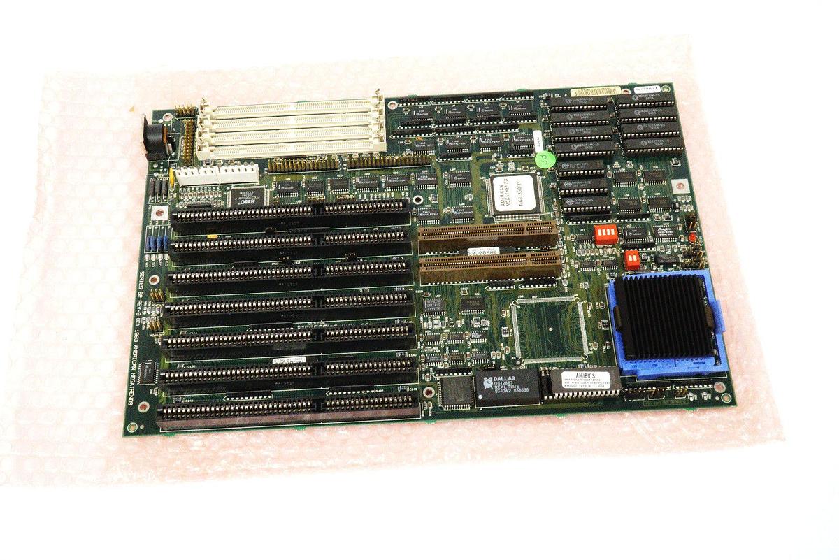Used NEW AMERICAN MEGATRENDS MG9133QFP SUPER VOYAGER VLB II SERIES 82 REV-B EC081193