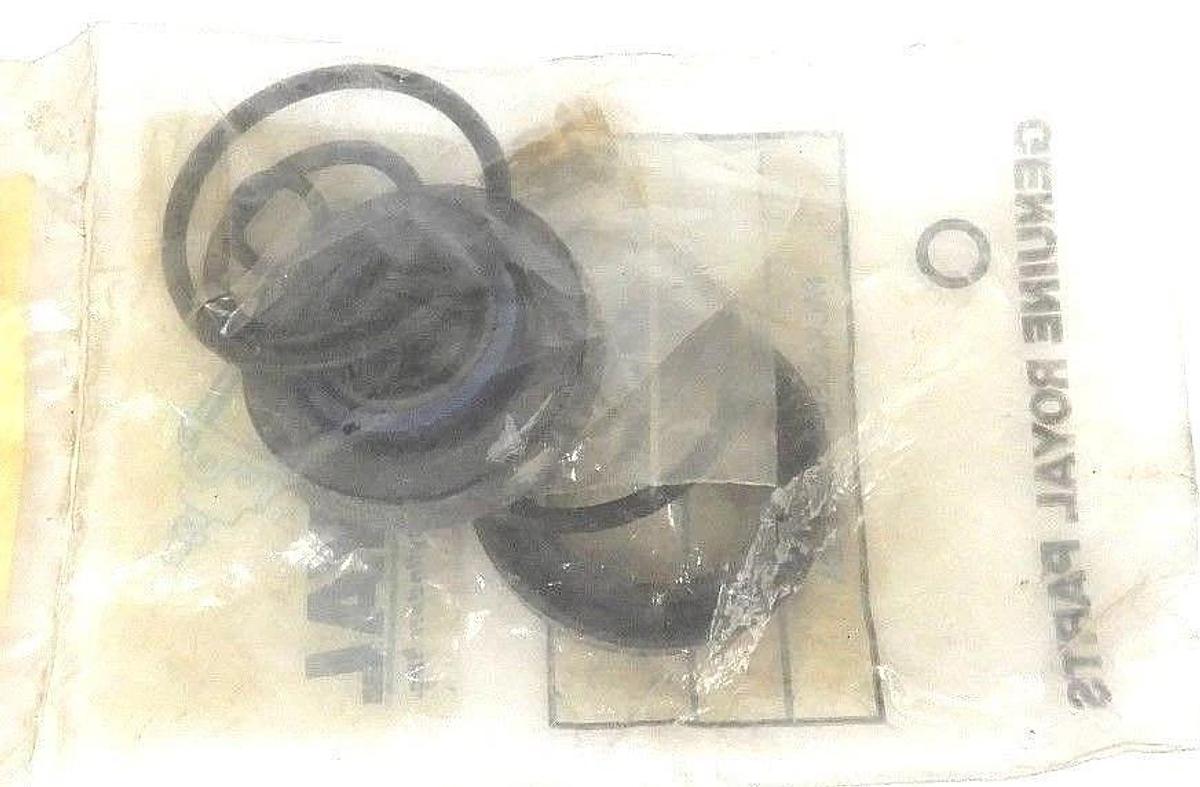 Used NEW ROYAL WESTCOAST CYLINDERS KA210 SEAL KIT