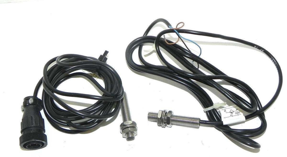 Used LOT OF 2 ALLEN BRADLEY 871C-P1C8 PROXIMITY SWITCHES SER. A REV. A