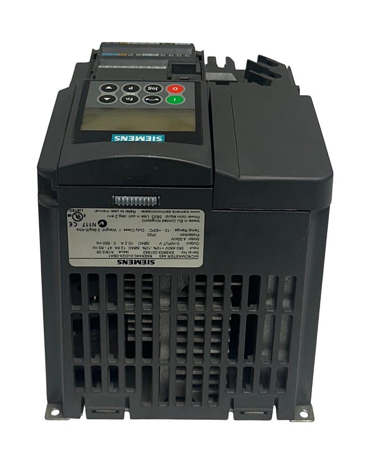 Used SIEMENS 6SE6440-2UD24-0BA1 / 6SE64402UD240BA1 MICROMASTER 440 DRIVE 4kW USNP