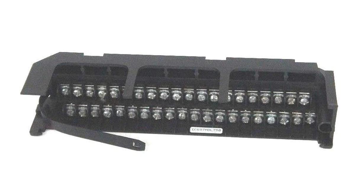 Used LOT OF 2 GE FANUC 44C715459-001R01 PLC CONNECTOR HOUSING ASSEMBLIES
