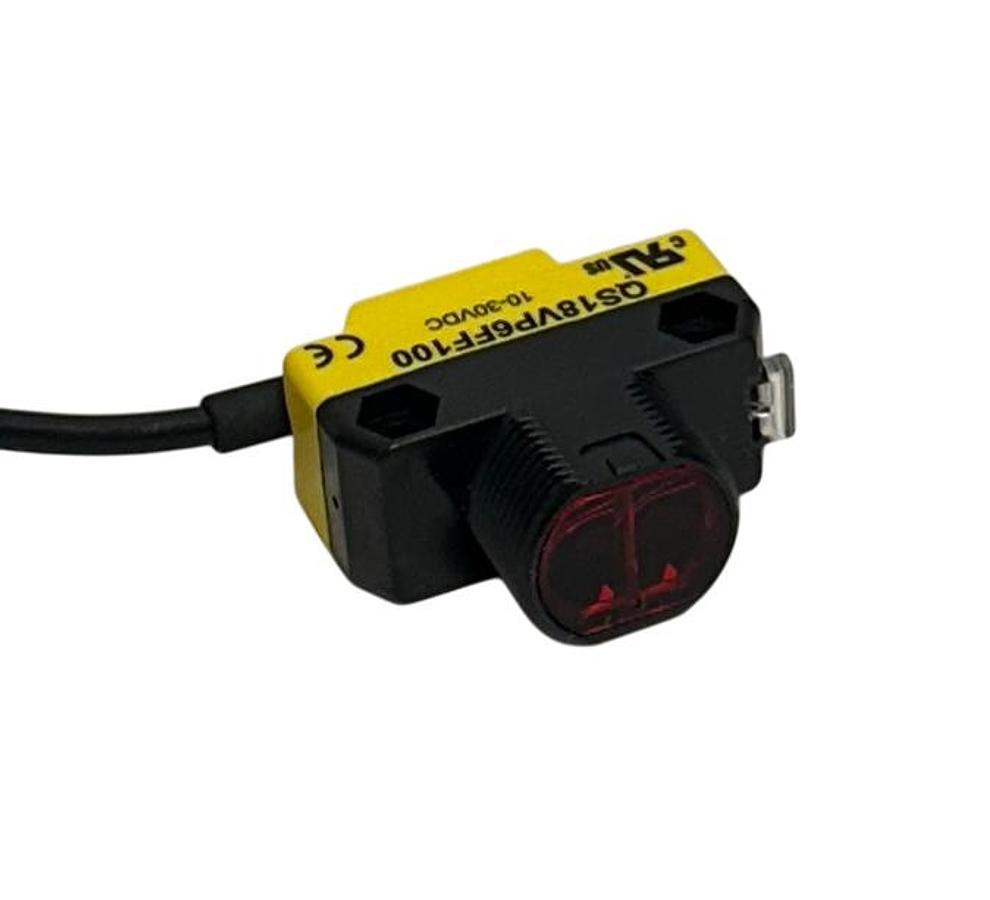 Used BANNER QS18VP6FF100 W/30 / 72095 WORLD-BEAM PHOTOELECTRIC SENSOR 10-30VDC NSMP