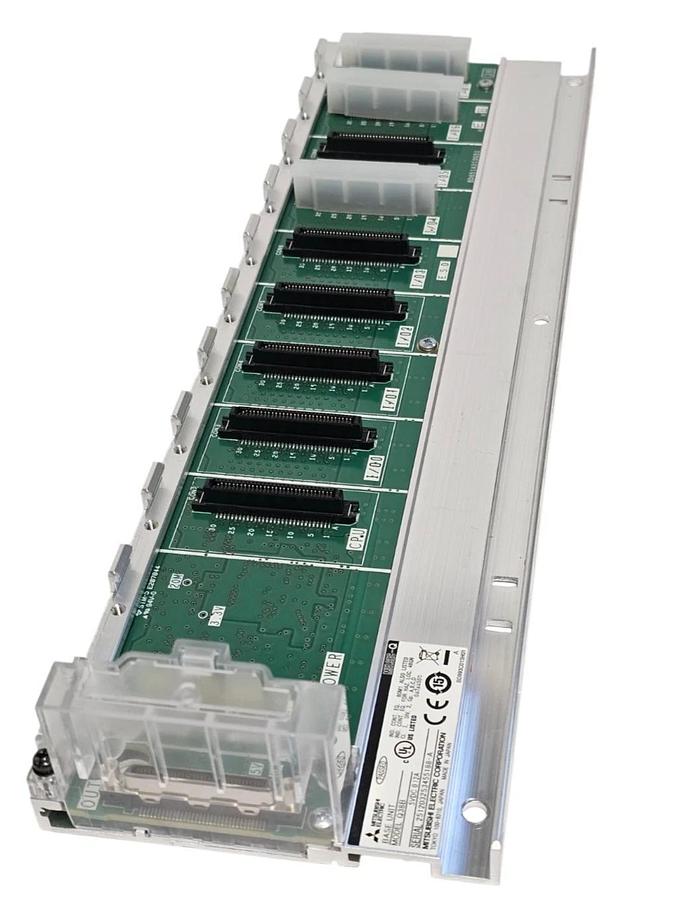 Used MITSUBISHI Q38B PLC RACK 8 SLOTS 1 POWER SUPPLY SLOT WITH CPU