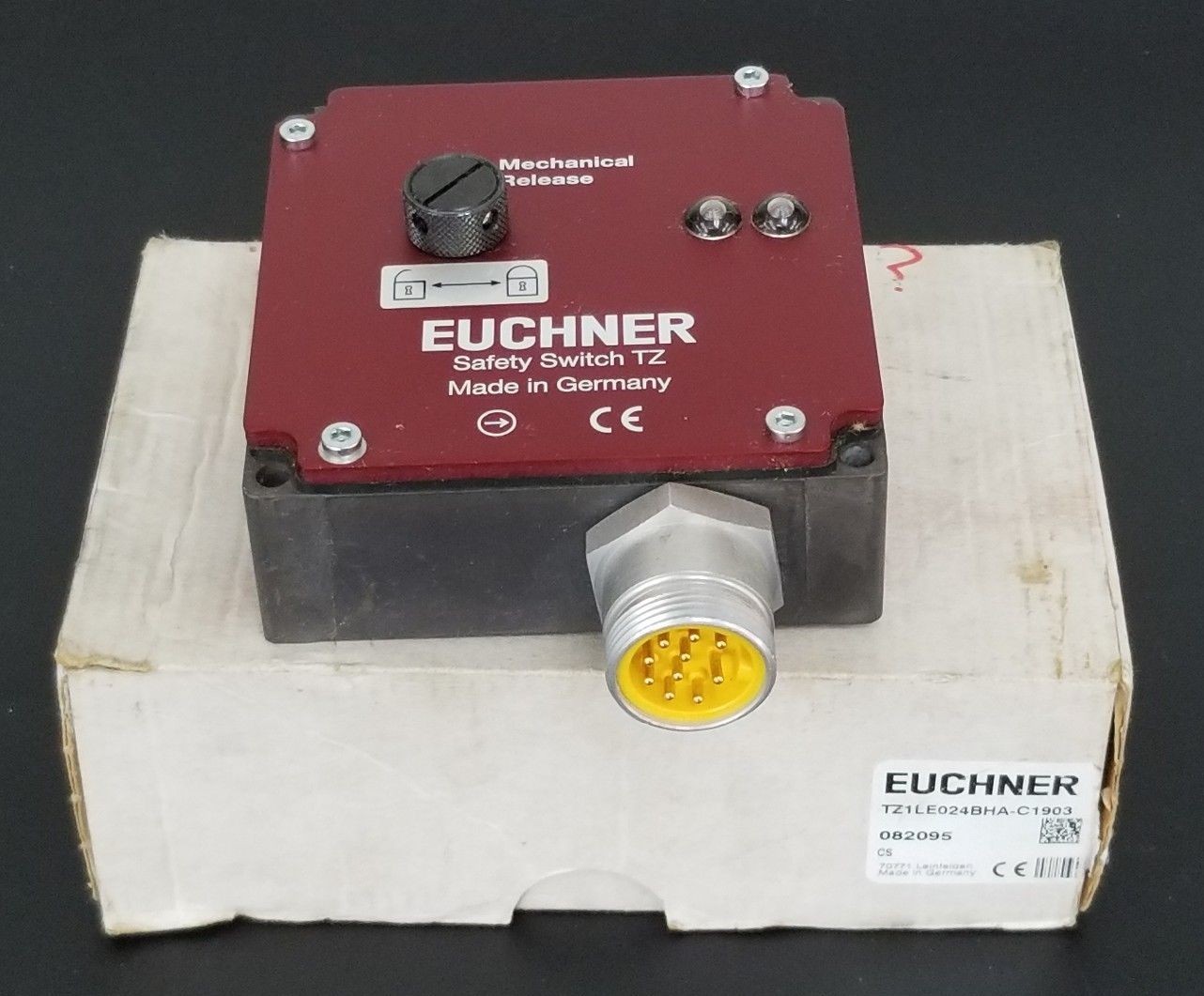 Used EUCHNER TZ1LE024BHA-C1903 SAFETY SWITCH TZ, 082095, TZ1LE024BHAC1903