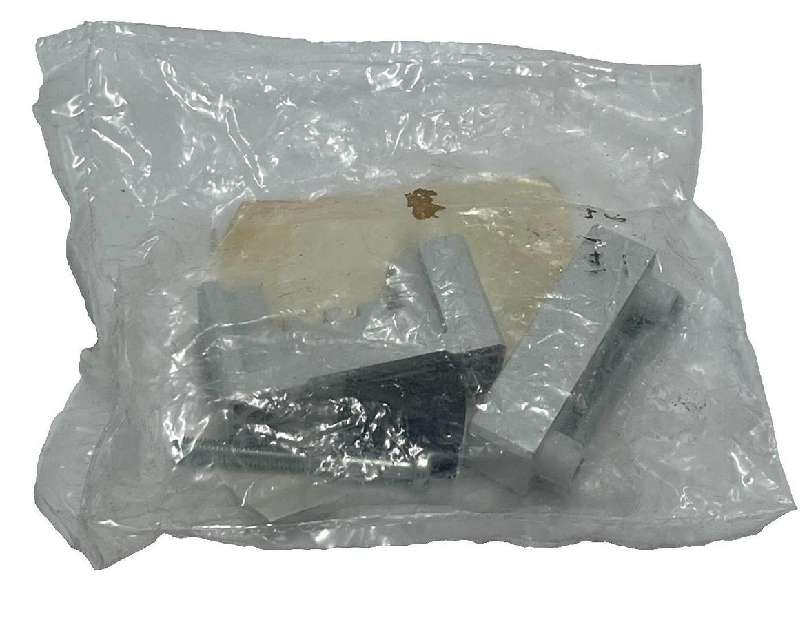 Used HOFFMAN HB01601 PE/N Support Bracket Busbar Insulator Ground Neutral Support