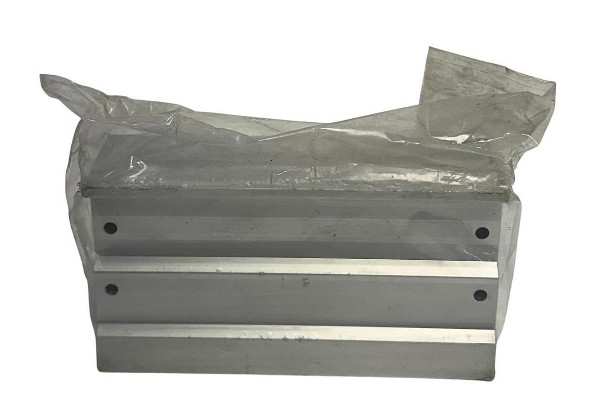 Used SMC SS5Y7-42-06-02T / SS5Y7420602T BAR STOCK MANIFOLD 7000 SERIES NSFS