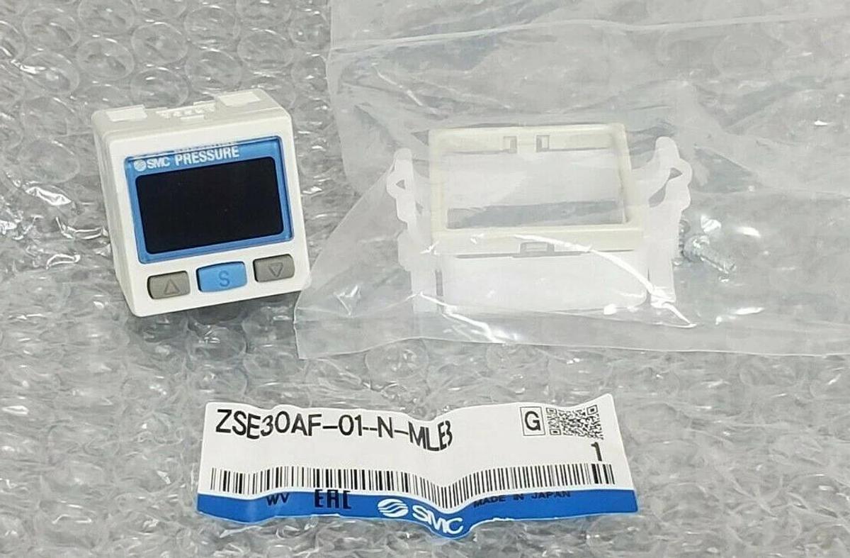 Used NIB SMC ZSE30AF-01-N-MLB PRESSURE SWITCH ZSE30AF01NMLB