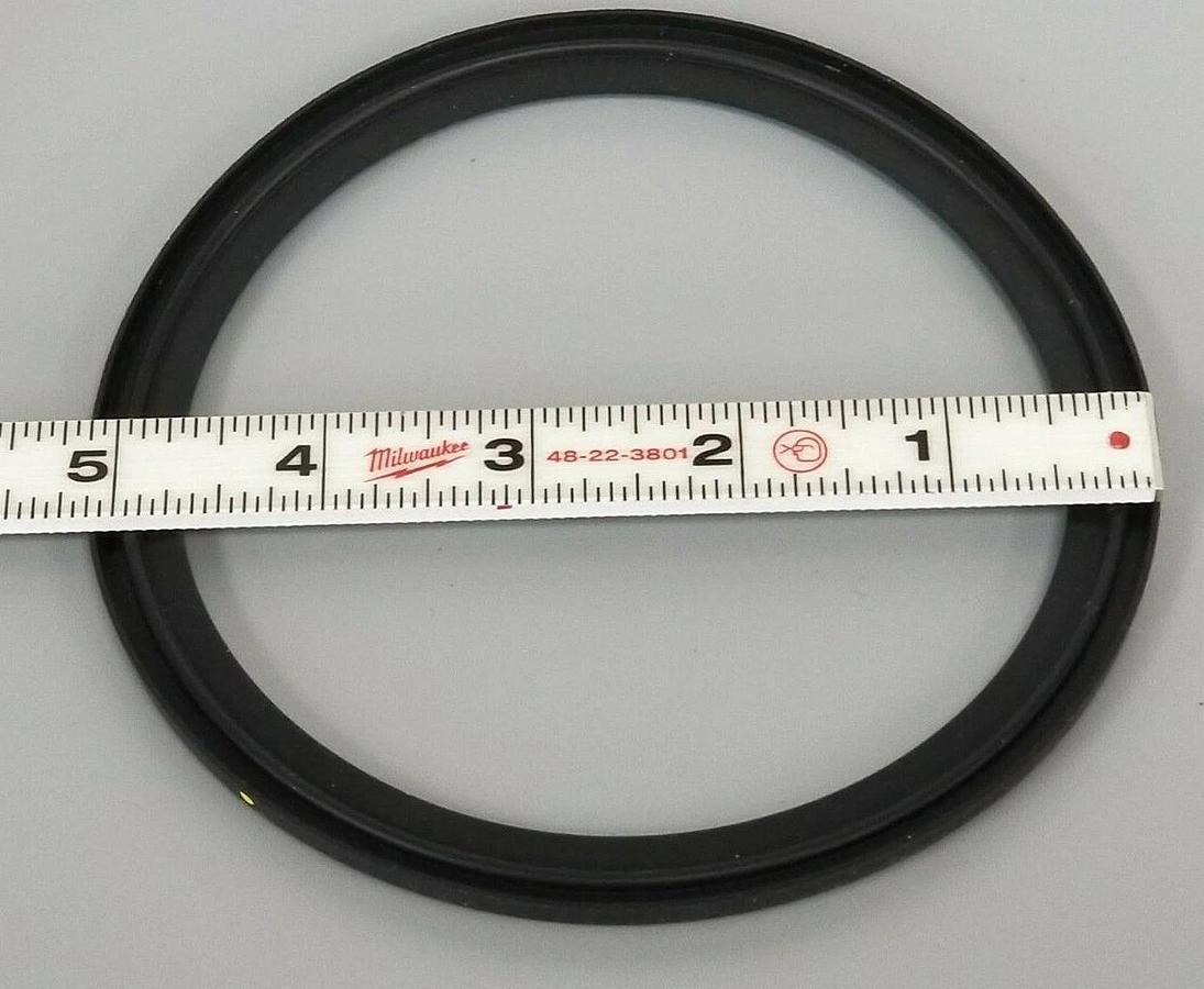 Used LOT OF 3 NEW A3 0-40MVF-SFY FLANGED CLAMP VITON GASKETS 4"