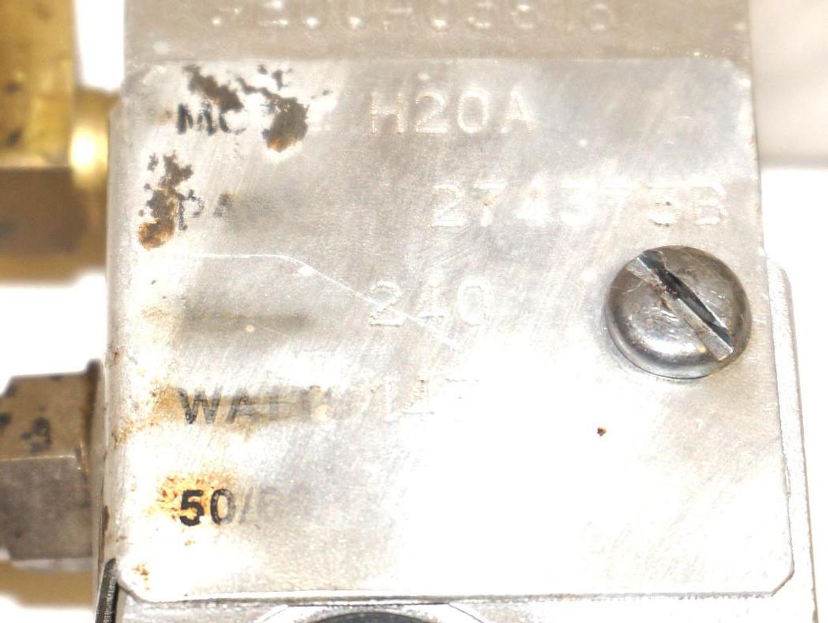 Used NORDSON 274373B APPLICATOR HEAD MODEL H20A, 240V 147W 50/60W, 274373