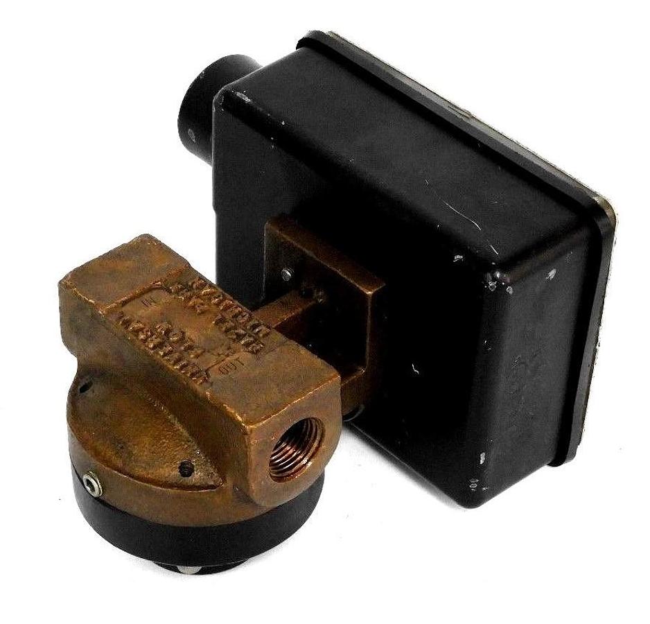 Used UNIVERSAL FLOW MONITORS SN-BSB3DGM-4-320V.9/32V1.0-A1NL FLOW RATE INDICATOR