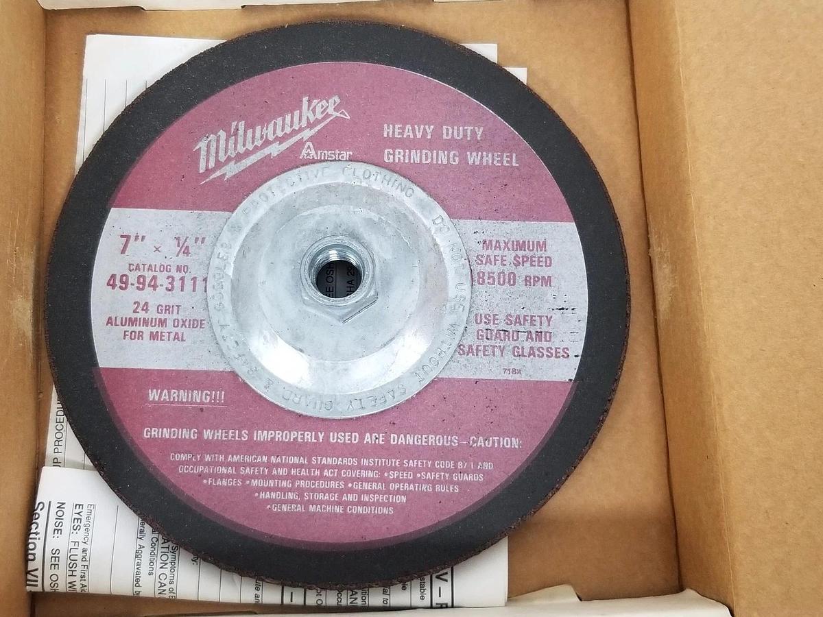 Used LOT OF 4 NEW MILWAUKEE GRINDING WHEELS (2) 49-93-3170 & (2) 49-93-3110