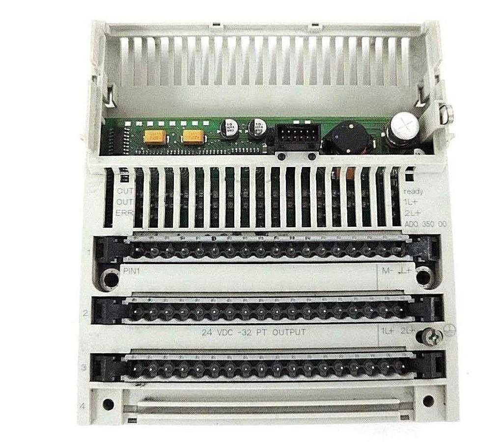 Used SCHNEIDER AUTOMATION TSX MOMENTUM 170DO3500 I/O BASE, 24VDC-32PT OUT, PV: 02
