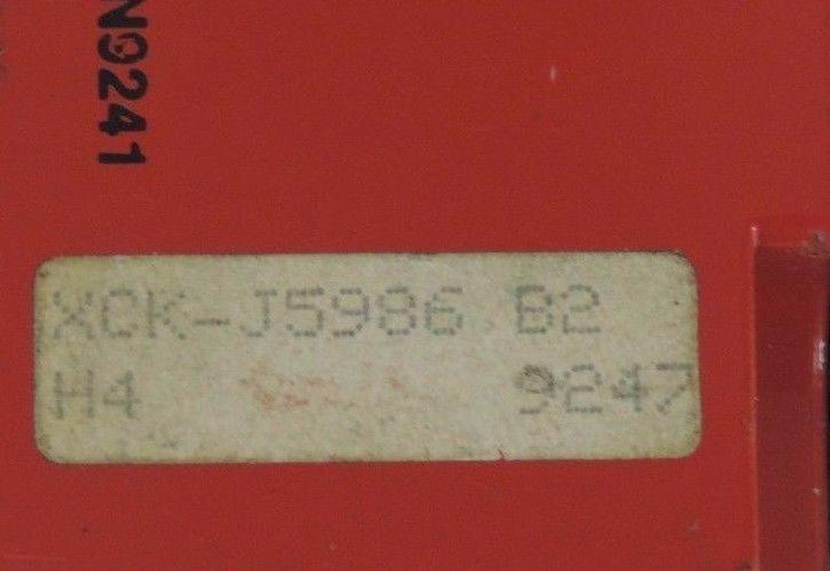 Used TELEMANIQUE XCK-J5986B2 SAFETY INTERLOCK SWITCH 3A 240V, XCK-J, XCKJ5986B2H4