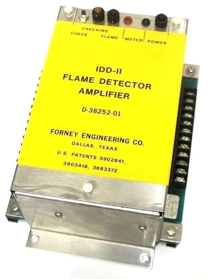 Used FORNEY IDD-II FLAME DETECTOR AMPLIFIER D-38252-01 D3825201