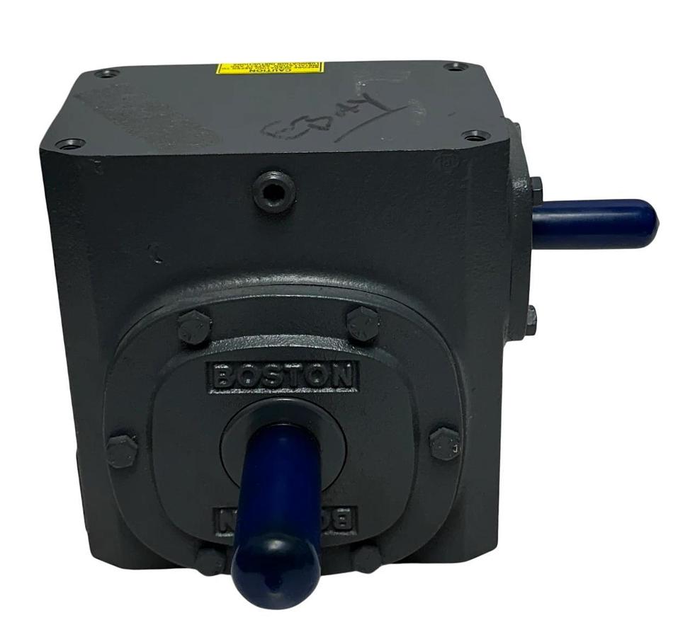 BOSTON GEAR 726-10-G / 51738 RIGHT ANGLE WORM GEAR SPEED REDUCER 10:1 RATIO NSNP