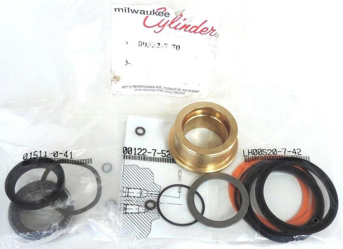NEW MILWAUKEE CYLINDER LH00522-7-70 ROD SEAL KIT LH SERIES