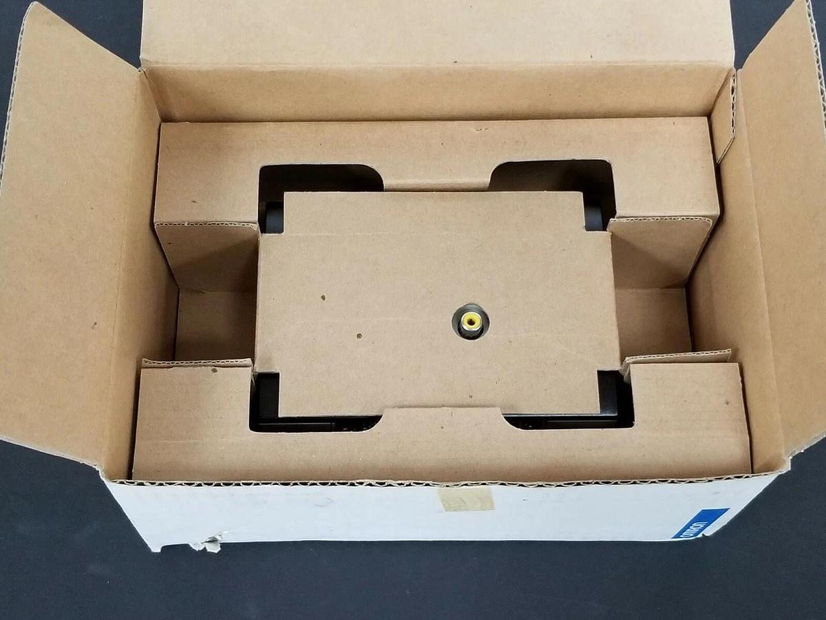 Used NIB OMRON F150-C10E-3 VISION MATE CONTROLLER 24VDC 0.5A F150C10E3 F150