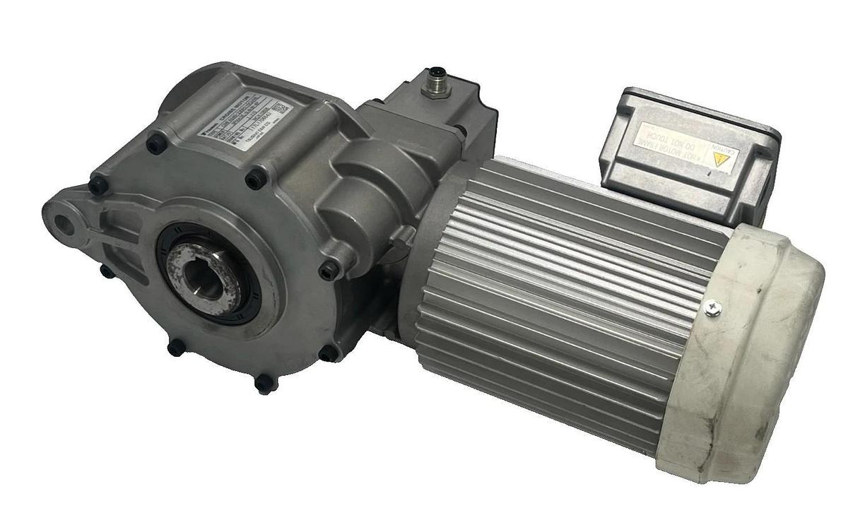 Used Tsubaki CMFA040-230H110GVN5 Croise Gear Motor w/ TA040DV5-F 3-Phase 40W 1/110