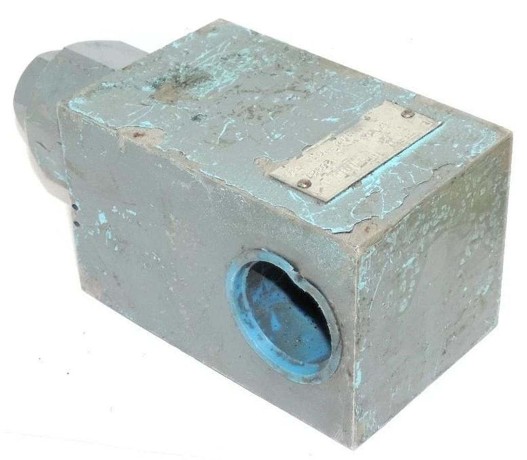 Used HAUHINCO S301/108 HYDRAULIC VALVE FABR NR. 20987, TUV SV 91-455-10.8-F-0.143-80